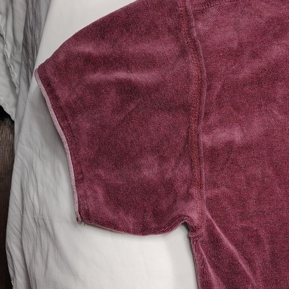 Vanilla star women's 2X burgundy colored shirt with velvet feel - Picture 6 of 11
